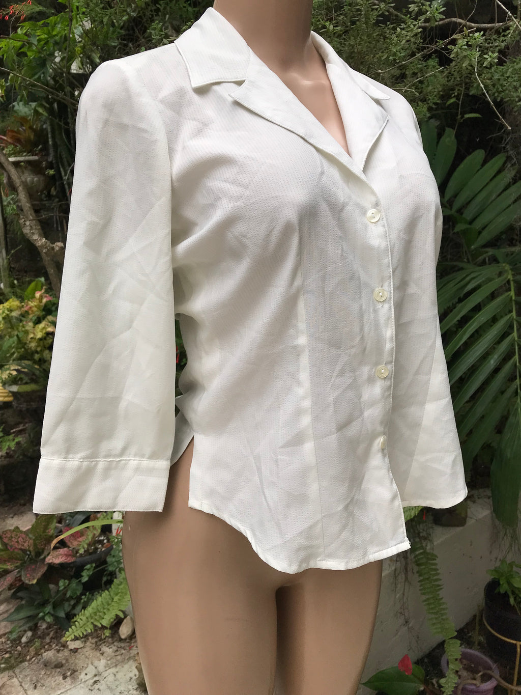 white collard button long sleeve work shirt  ... s/m