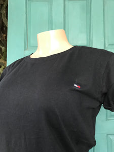 New Tommy Hilfiger staple Black tee fitted ... M & L ;;;