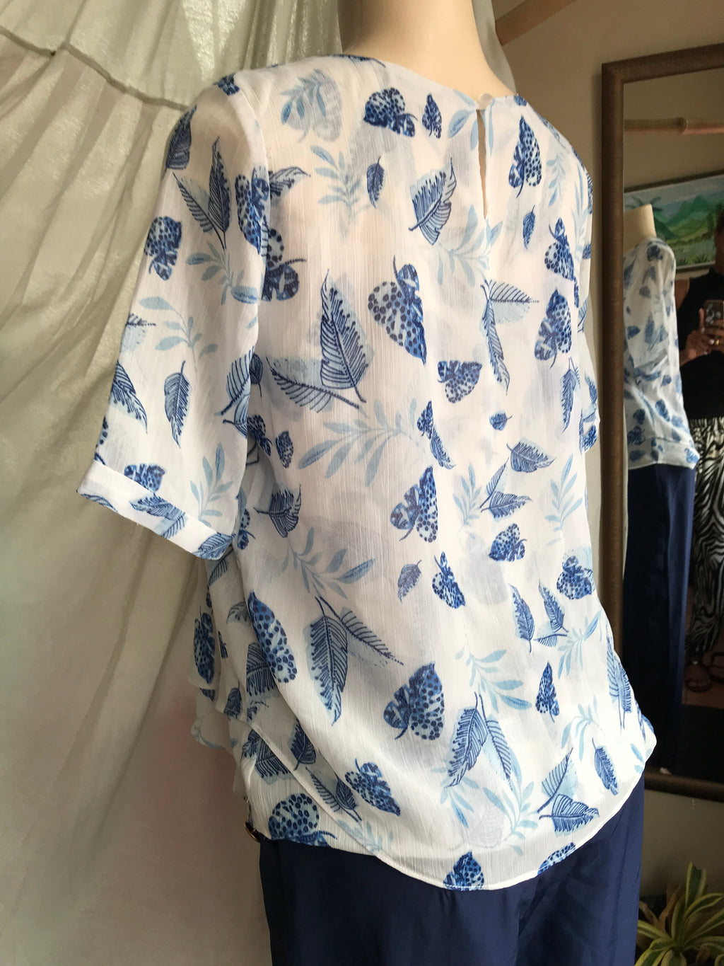 blue retro feather print crinkle blouse ... M to L