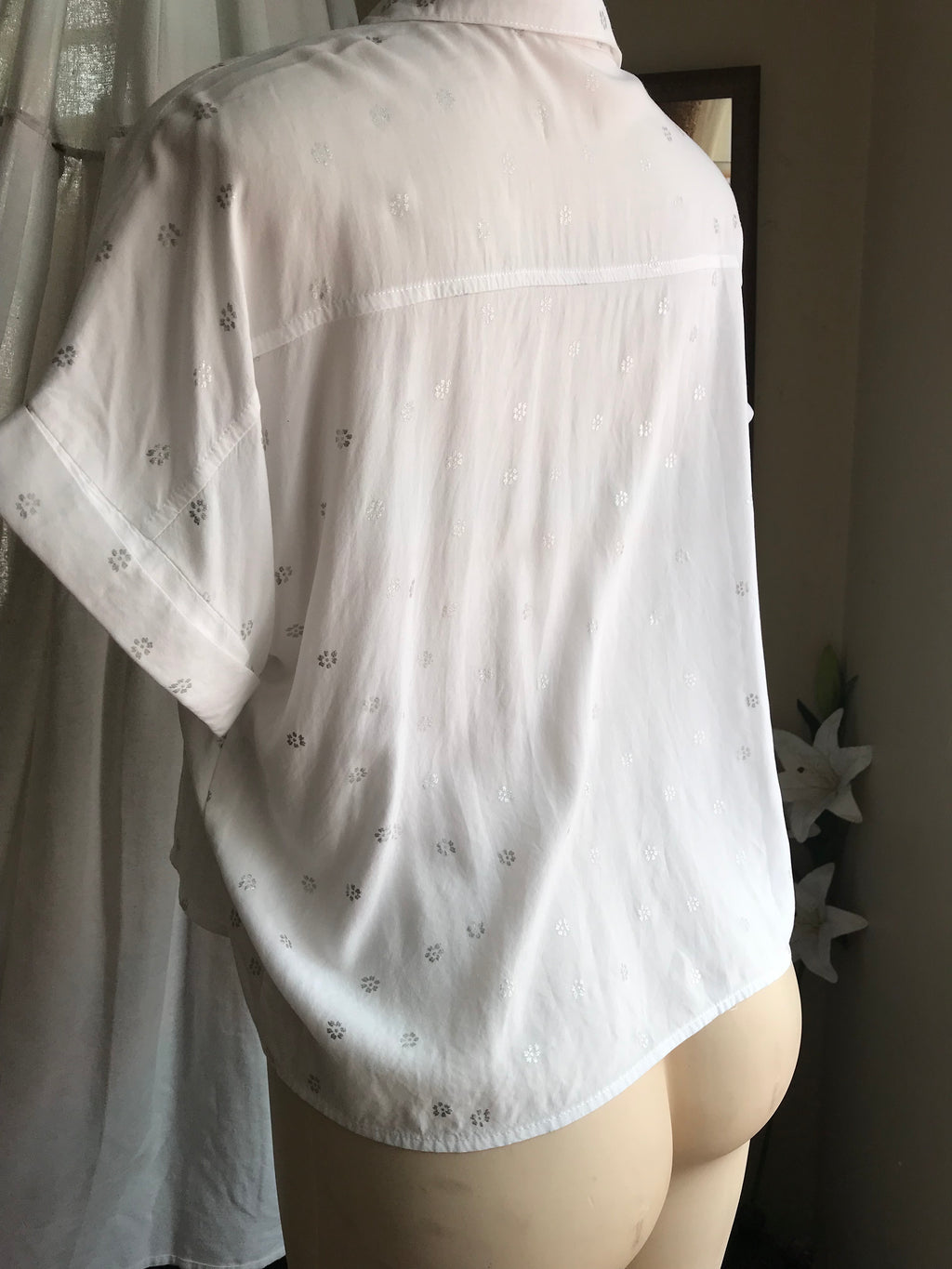 White button blouse silver flowers... L