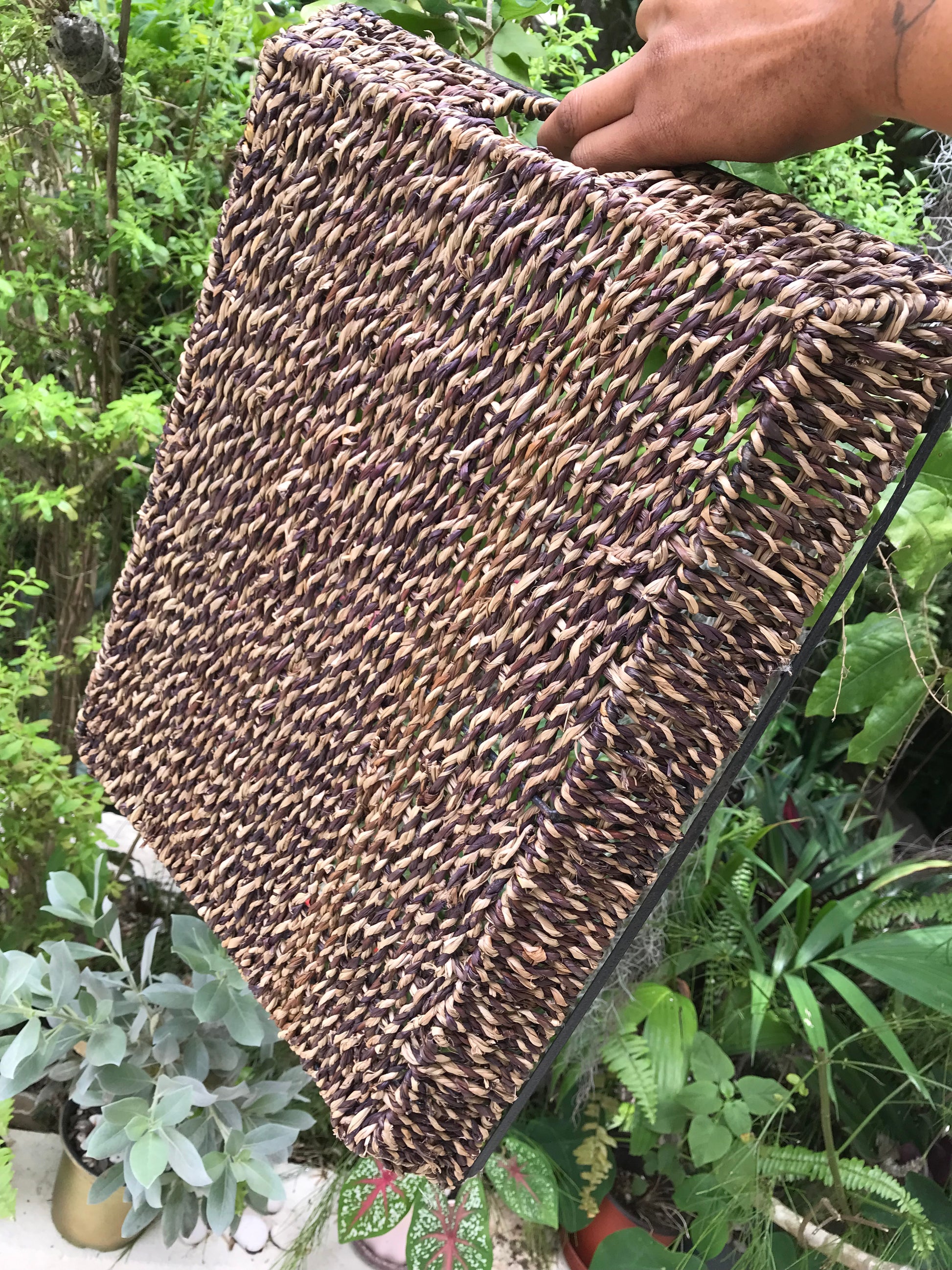 Woven tray +++