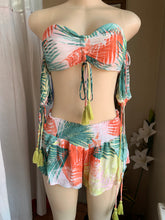 Load image into Gallery viewer, Beach palm tree shorts set detached shoulder tassels... M
