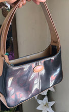 Load image into Gallery viewer, Y2K black &amp; cream structured shoulder bag ^^^
