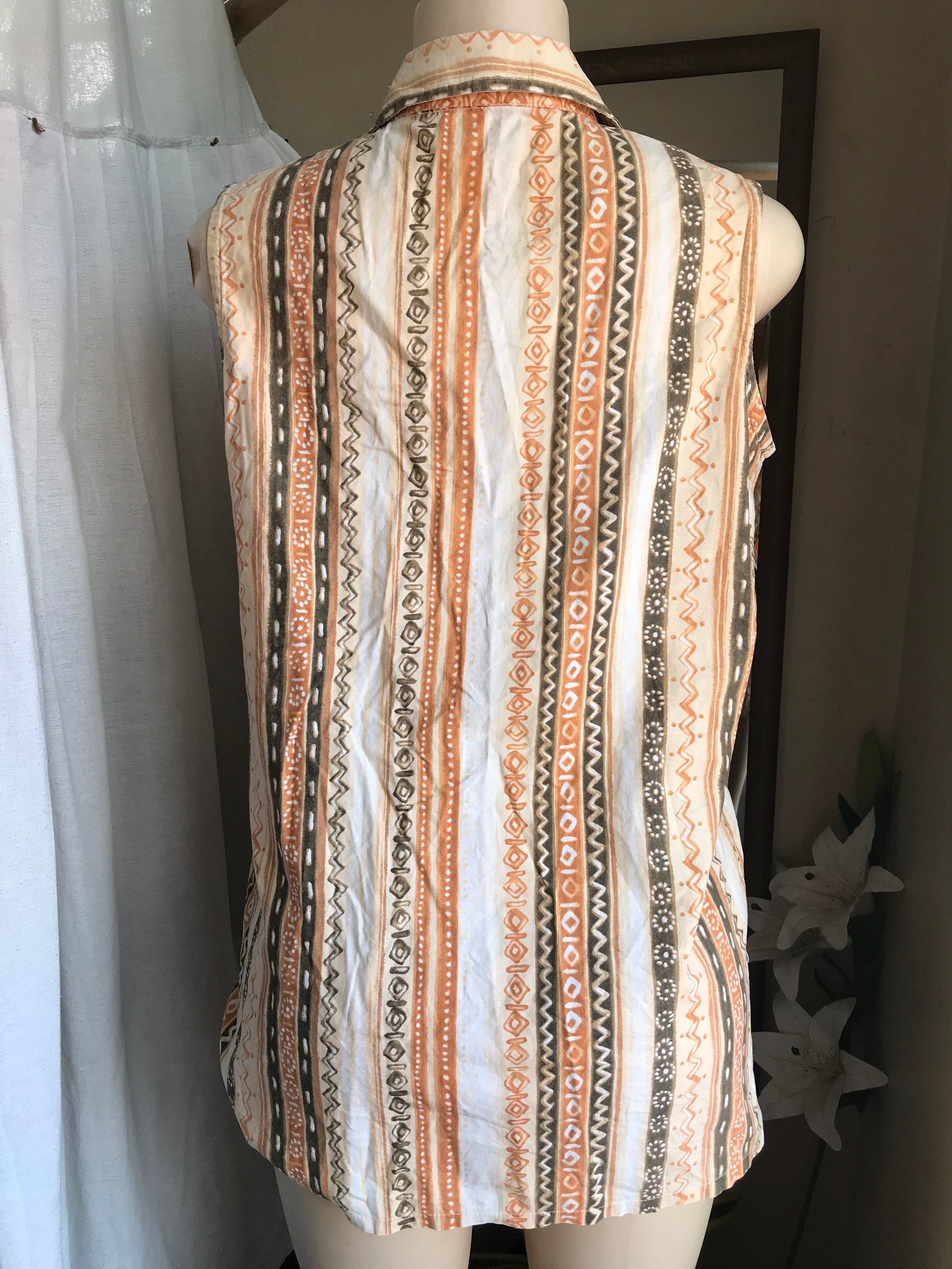 Vintage Tribal print cotton sleeveless button up … fits up to L,,,