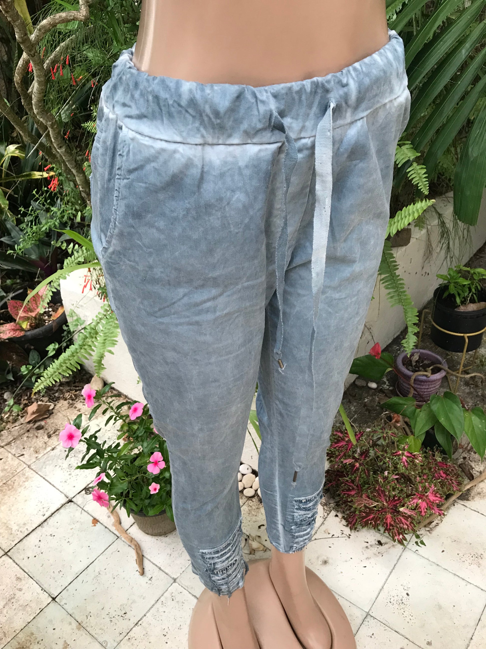 Light Blue Jogger Pants With Sequin Detail ::: M