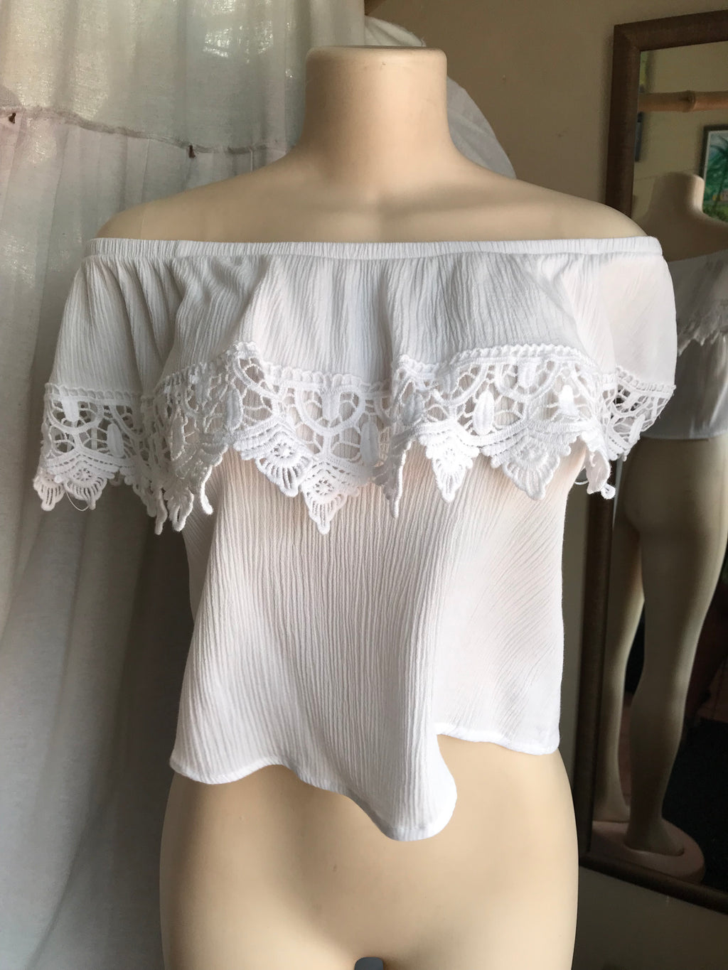 white off the shoulder crochet detail top... m
