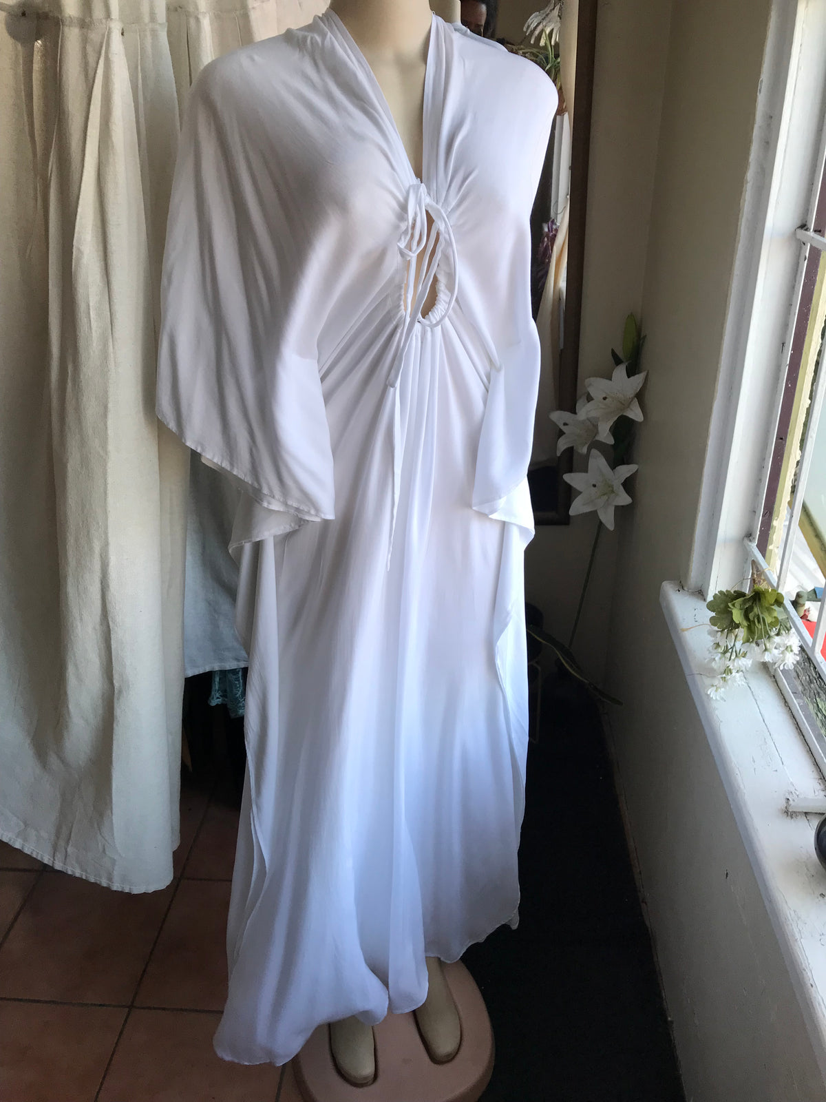 Kimmysticclo white cutout jumpsuit kimono style