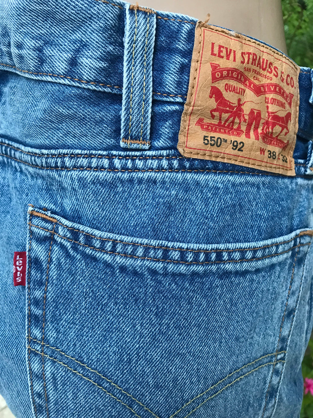 vintage Levi's mom jeans light wash ::: w38 /xl plus