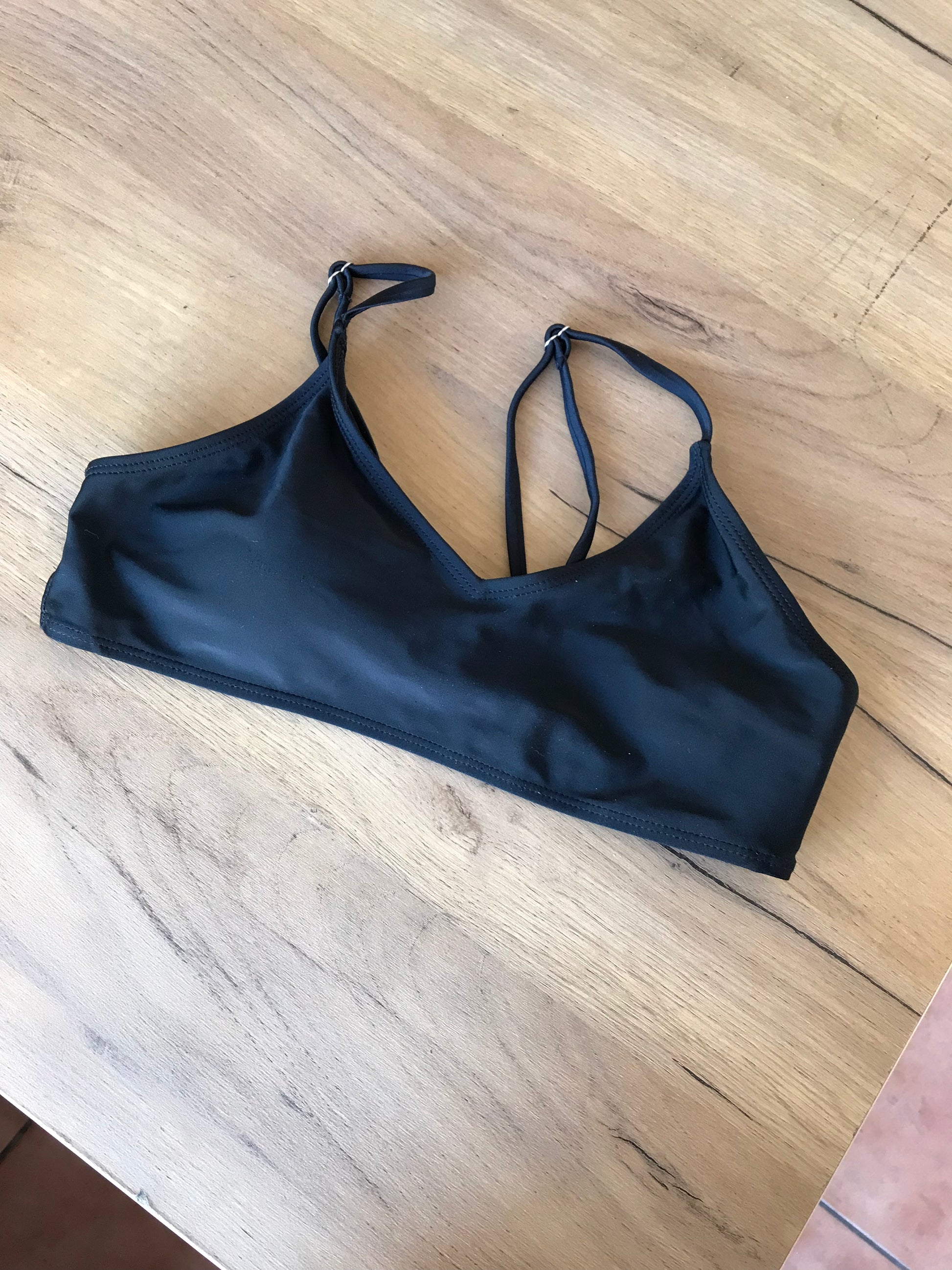 Black bikini top xs