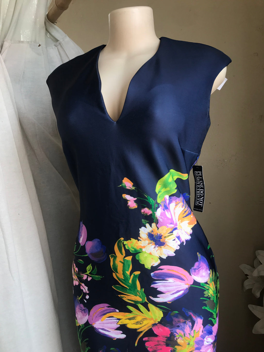 new tag NY company professional dress garden floral m