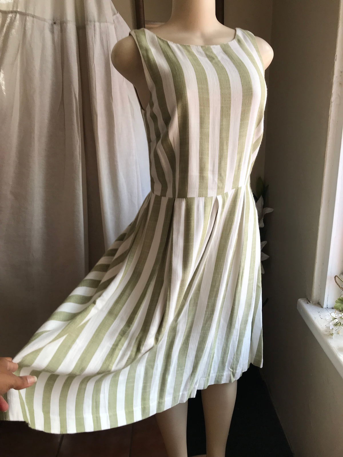 Rayon green stripe Sleeveless dress m
