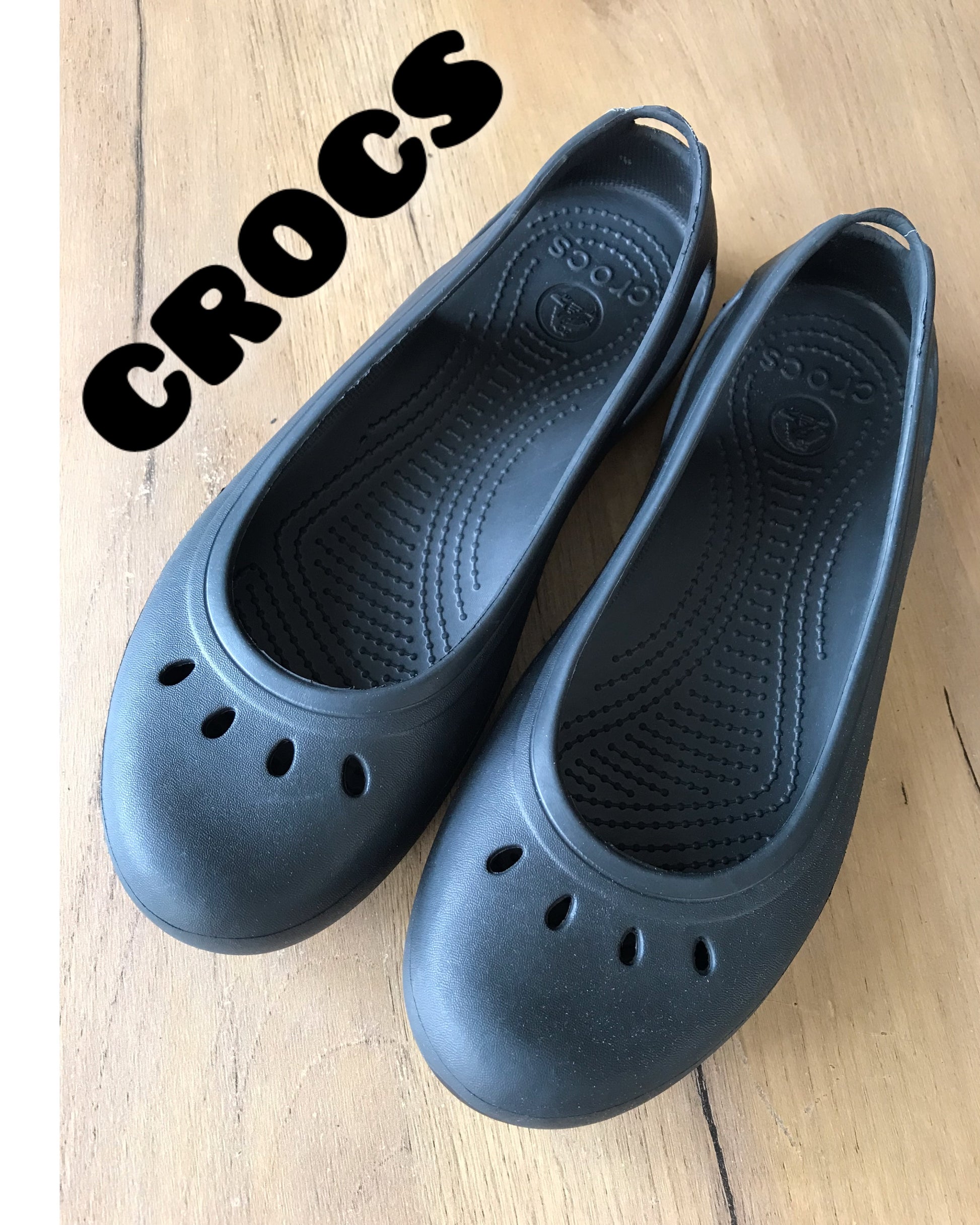 CROCS authentic black ballet flats /// size 8