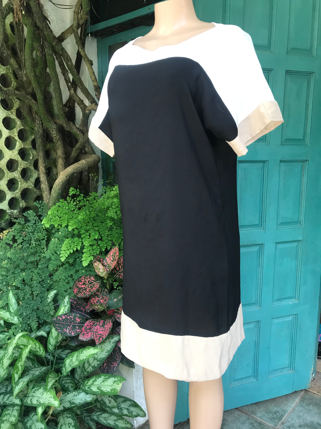 Ny company black colour block professional tunic dress M-L