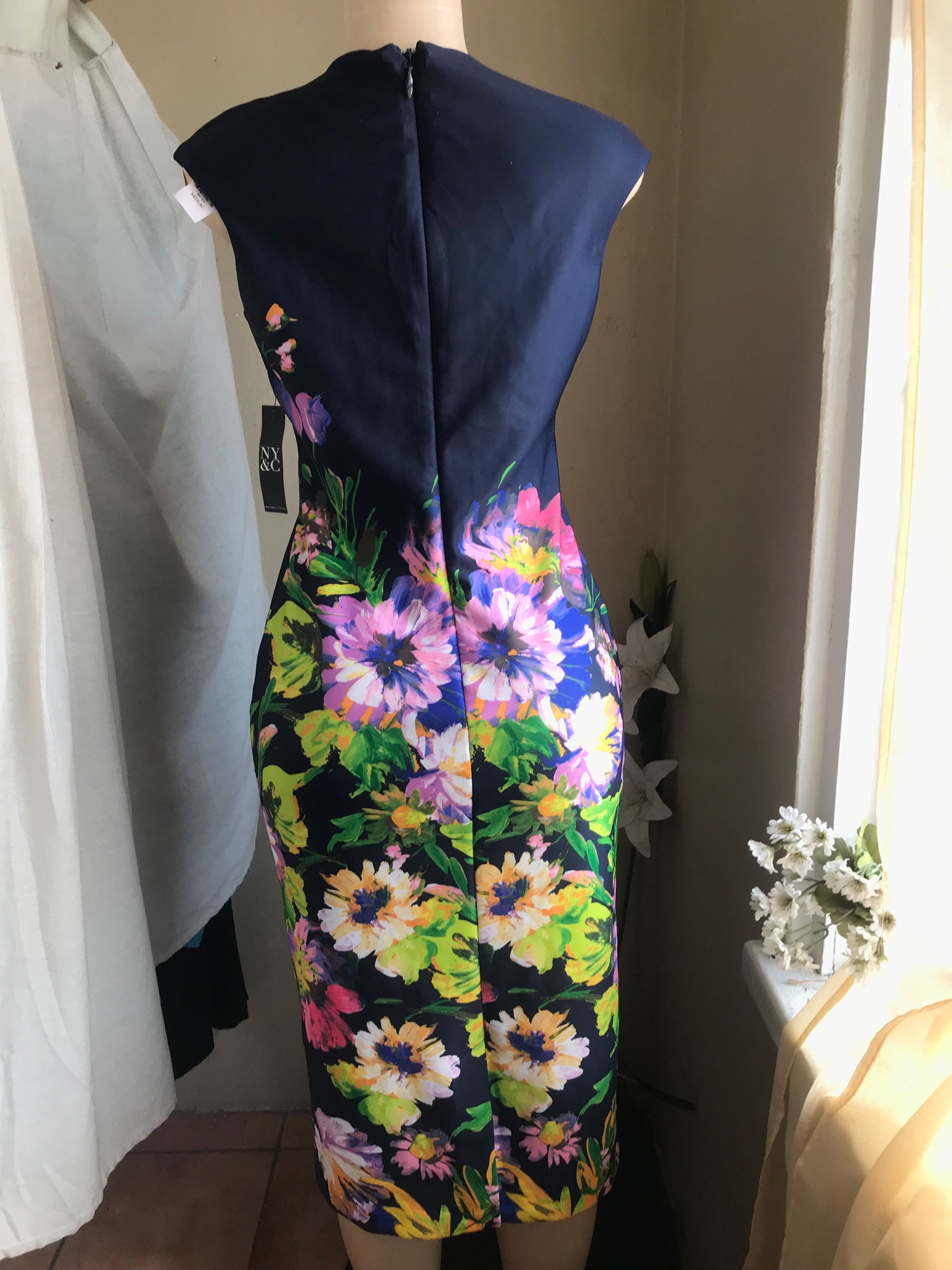 new tag NY company professional dress garden floral m