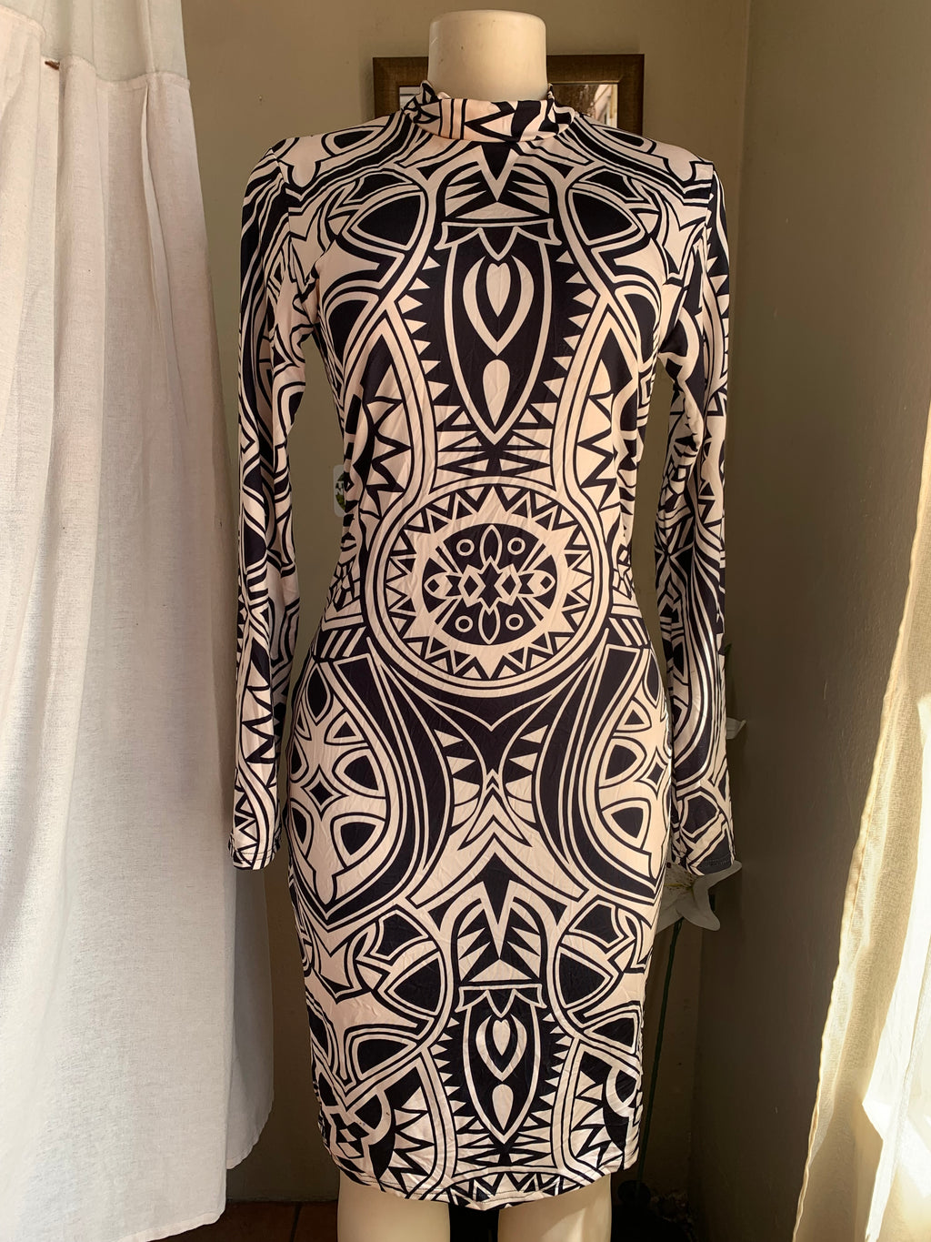 black print long sleeve dress turle neck /XL with stretch