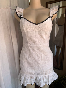 organic White mini Sun dress with black trimming M ,,,