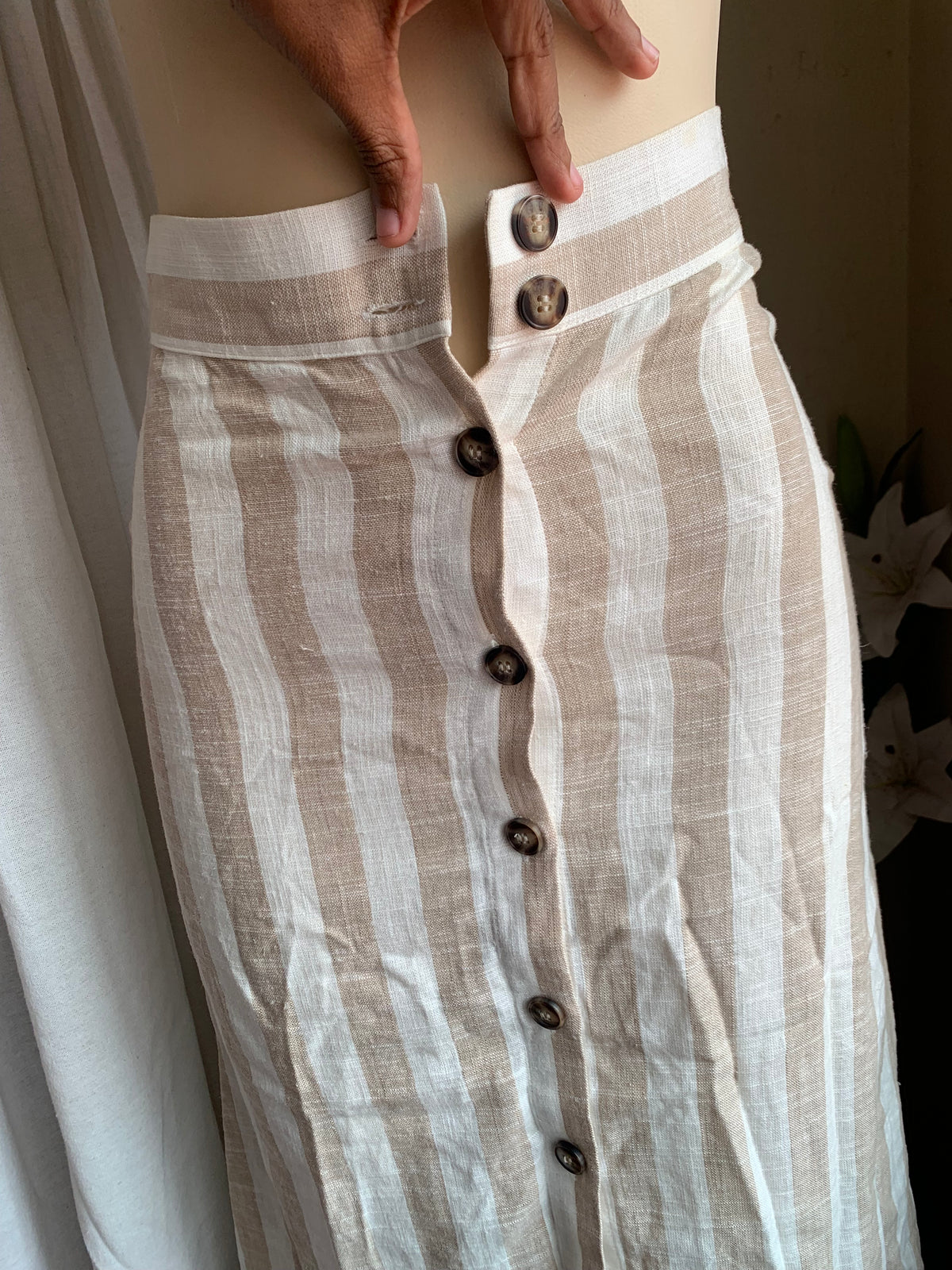 New H&M Striped button down skirt. Small