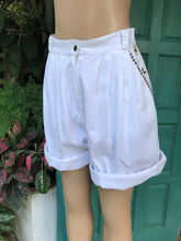 Load image into Gallery viewer, Vintage white balloon shorts embroidery stud detail ^^^ s / w27
