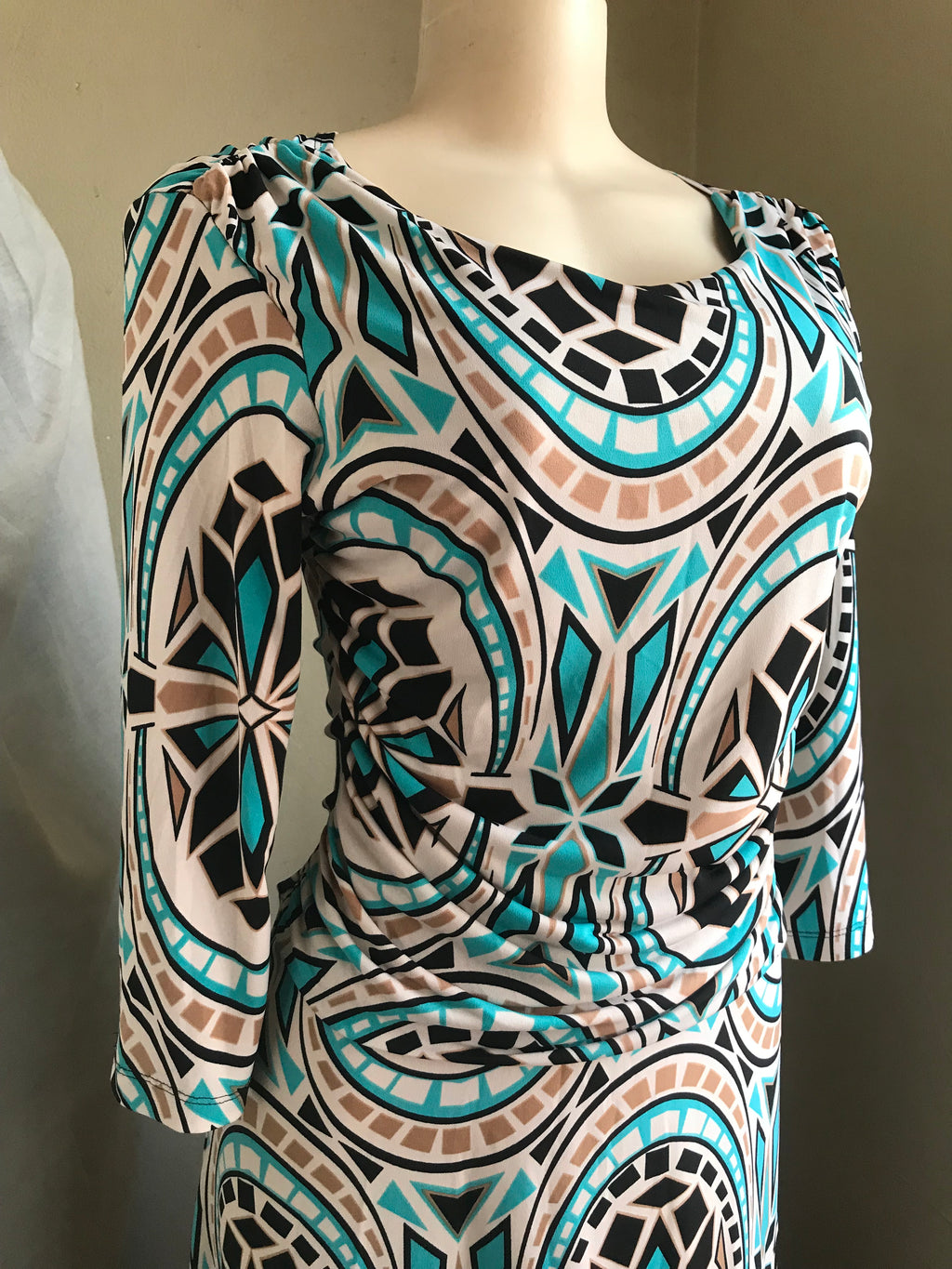 blue retro print stretchy ruche dress mid sleeve. m
