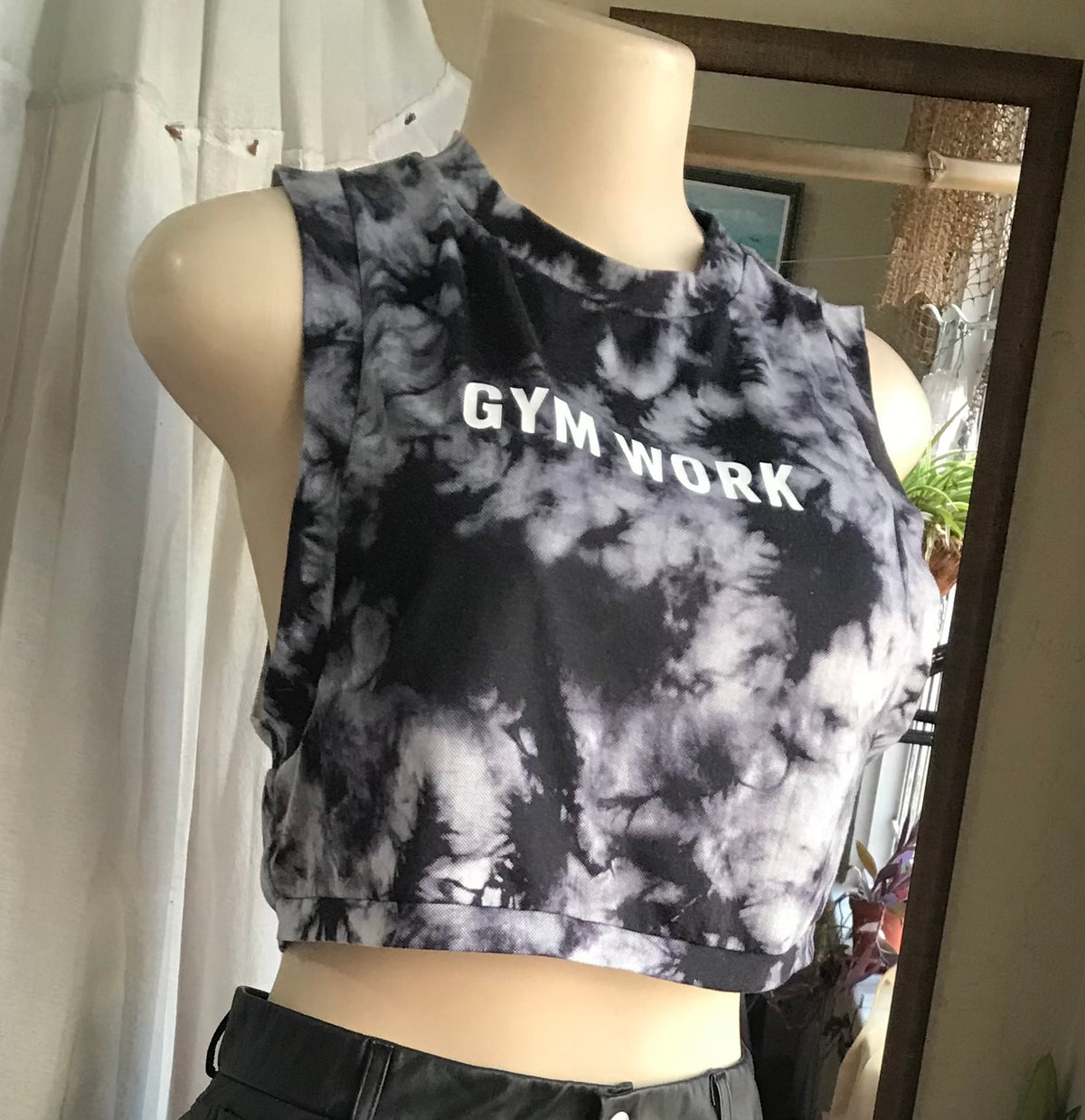Gym work cropped tank top L