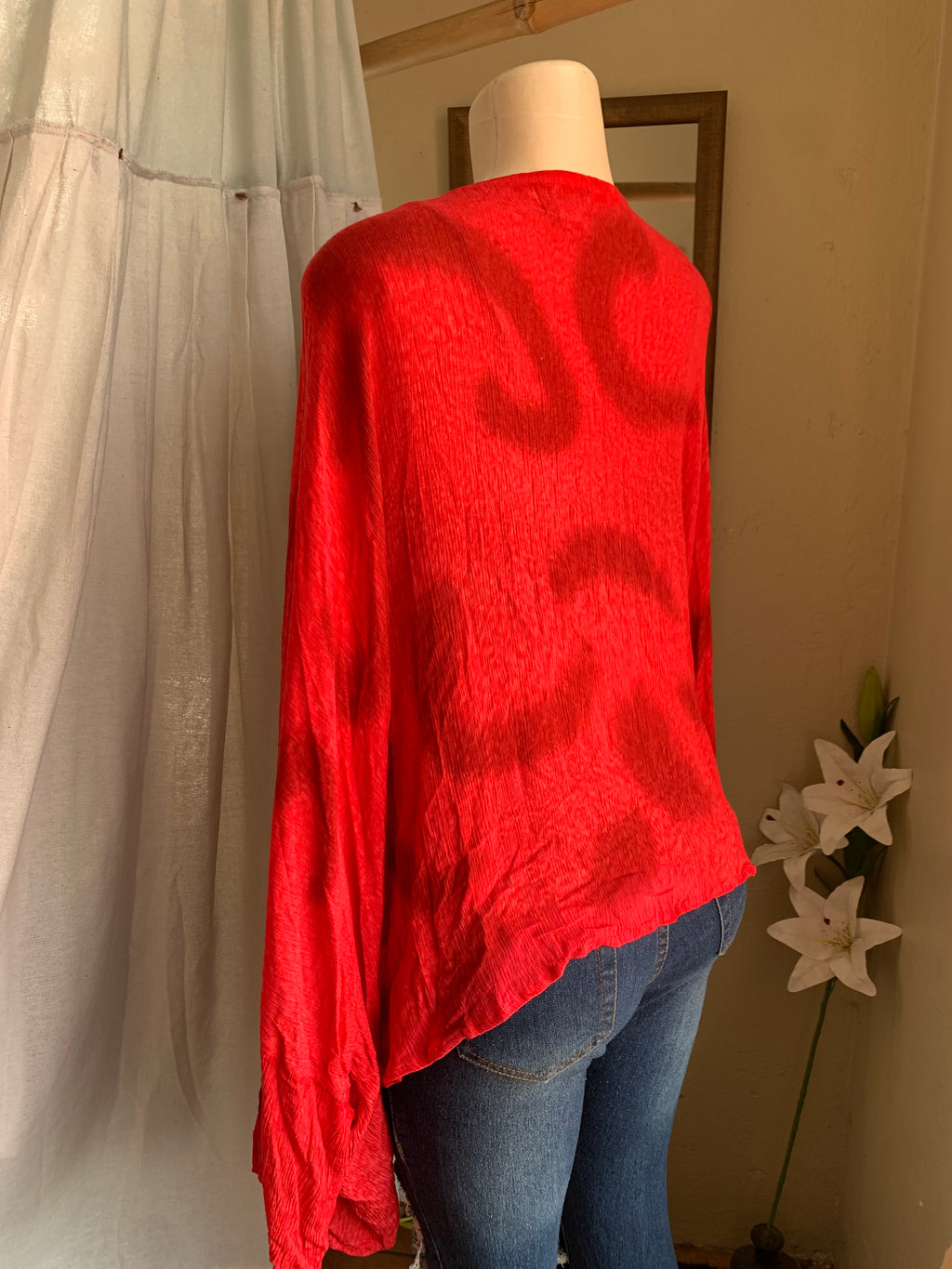 Vintage reds kimono with hand painted detail ^^^