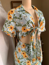 Load image into Gallery viewer, Daisy floral printed romper with front tie ~~~ L
