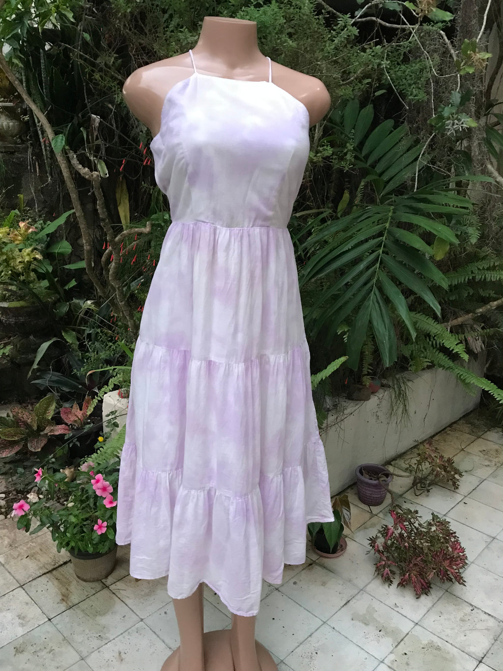100% cotton lavender cloud backless midi dress. M ,,,