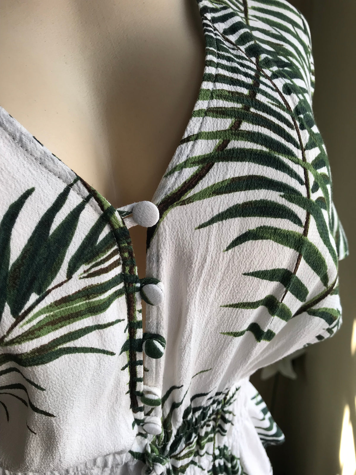 tropical palm peplum top white green ... s/m
