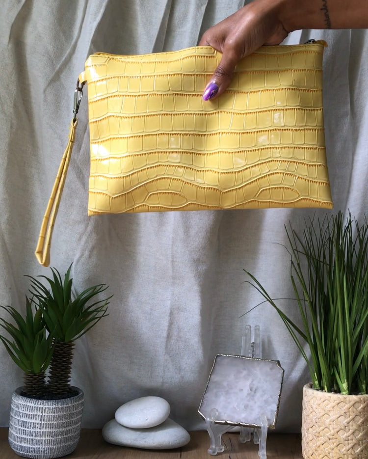yellow snakeskin bag / clutch ***