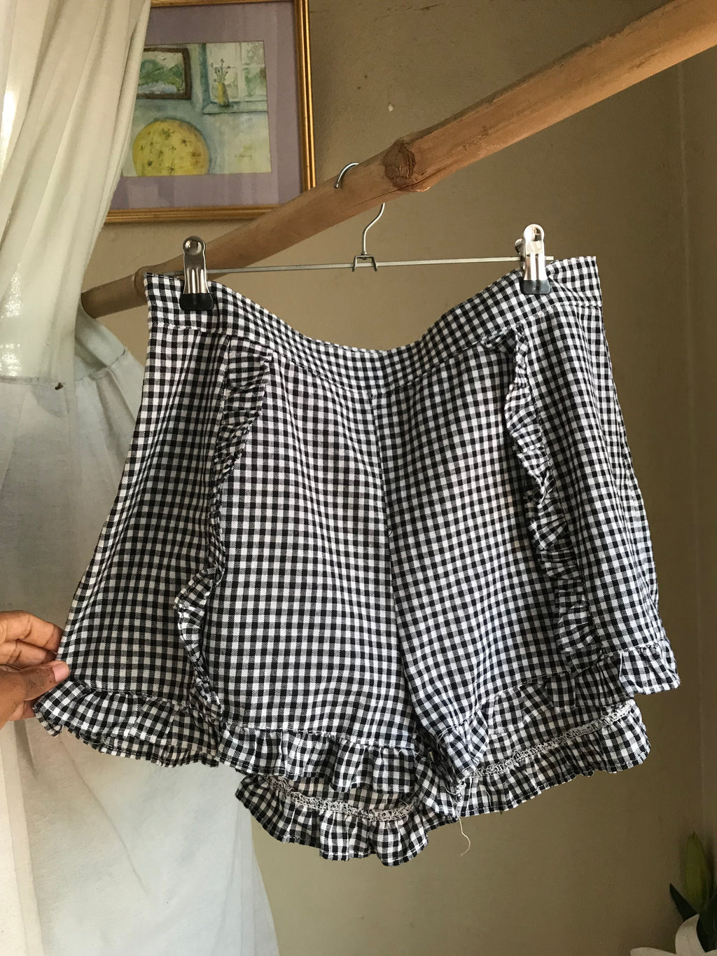 b&w plaid ruffle high waist shorts . m