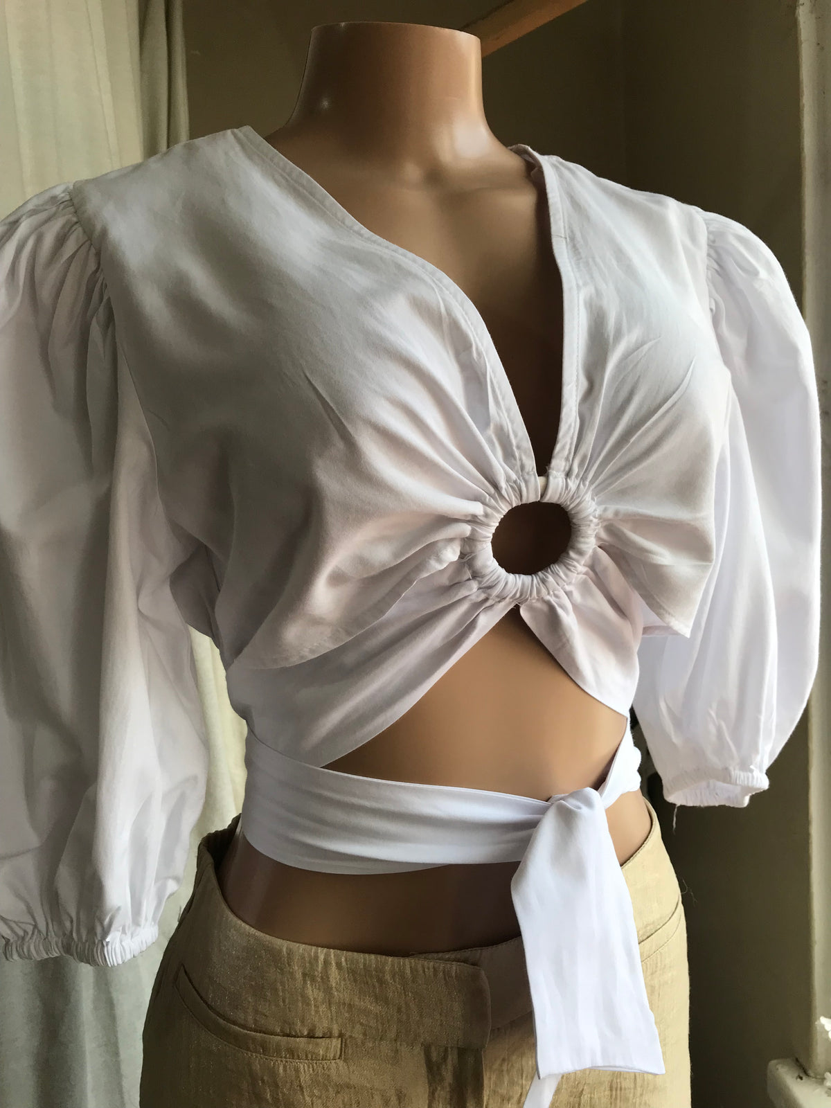 White cotton blend wrap crop top puff sleeve ... L