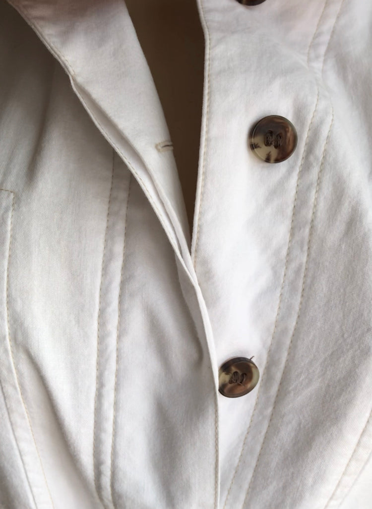 White cotton romper with Pockets and conceal buttons ~~~ M -L,,,