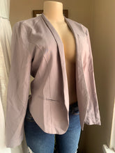 Load image into Gallery viewer, Light weight mauve symmetrical cut blazer says XL, more like M &gt;&gt;&gt;
