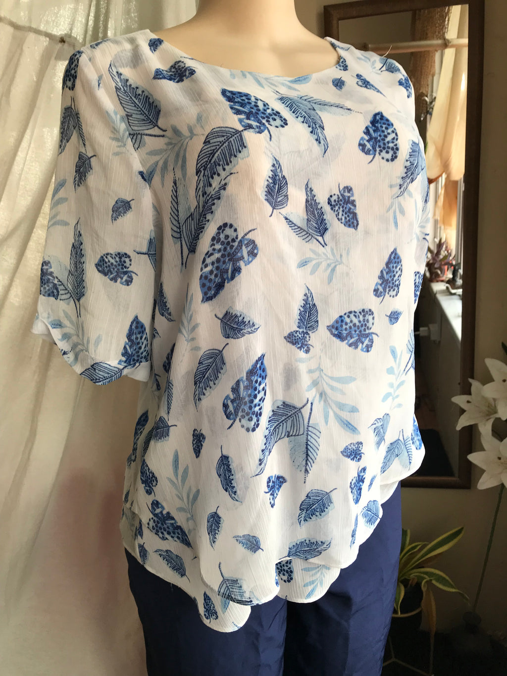 blue retro feather print crinkle blouse ... M to L