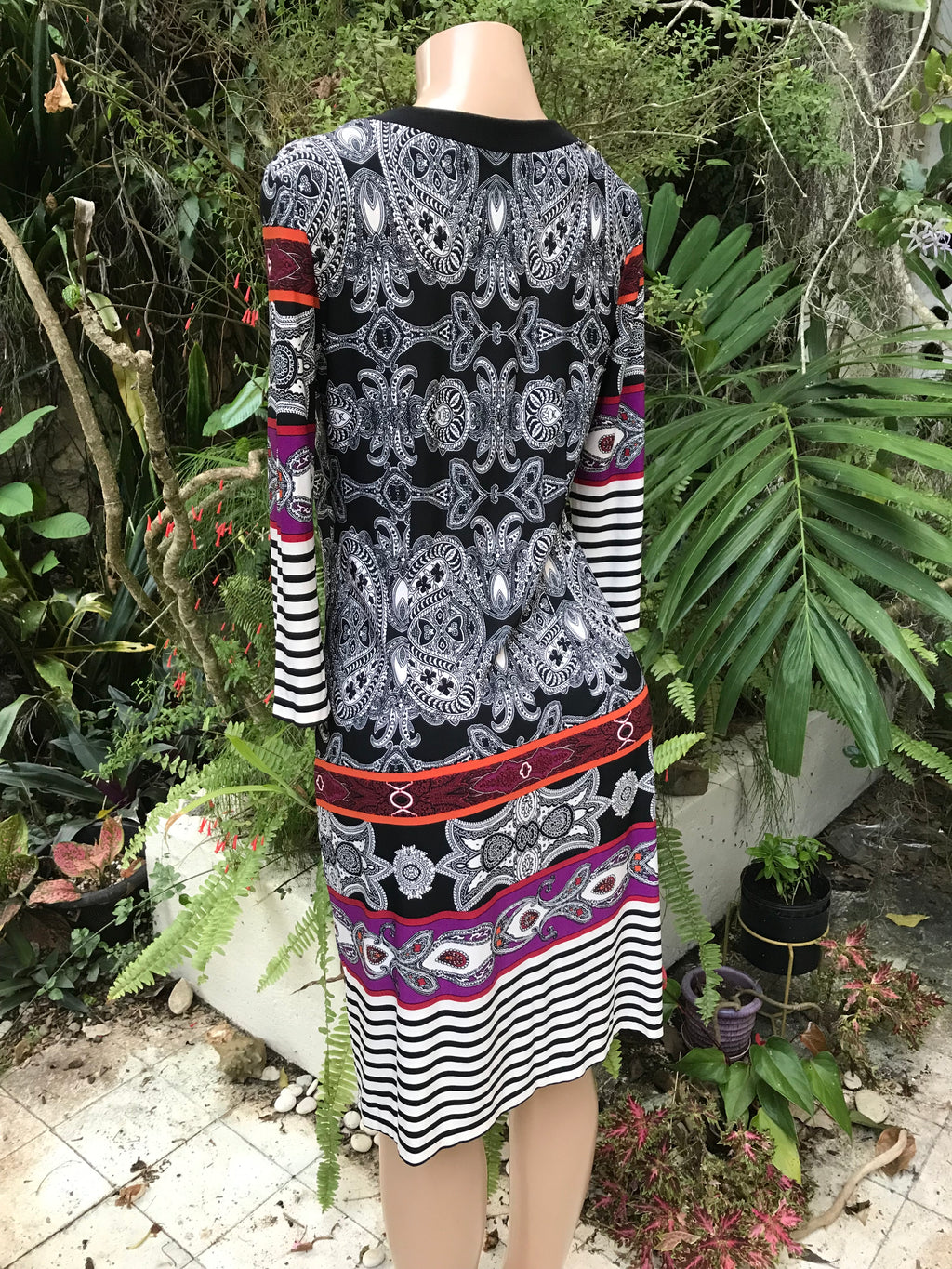 Mid sleeve mix print Dress . M