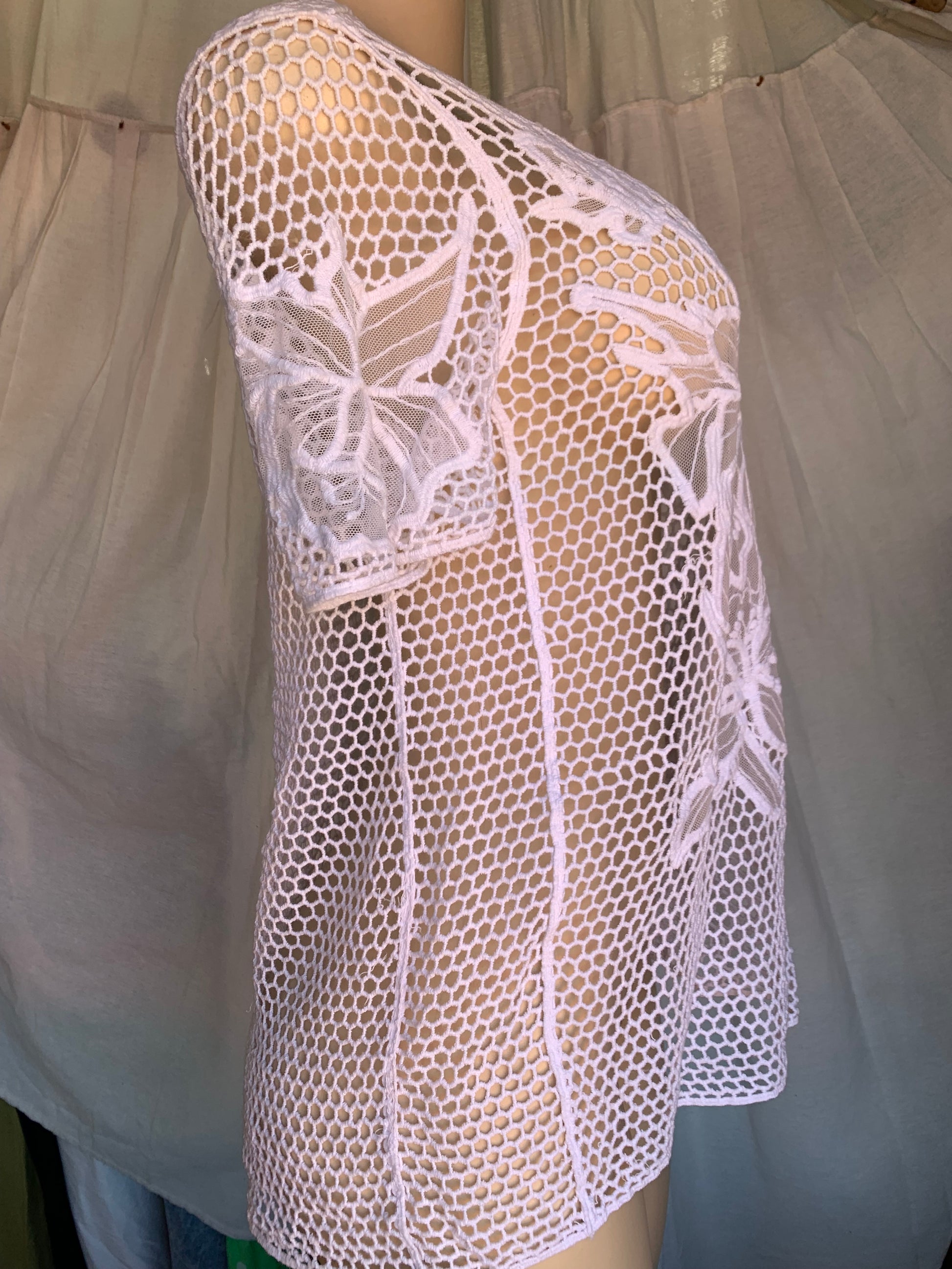 100% Cotton vintage white mesh crotchet top … fits up to /XL ,,,