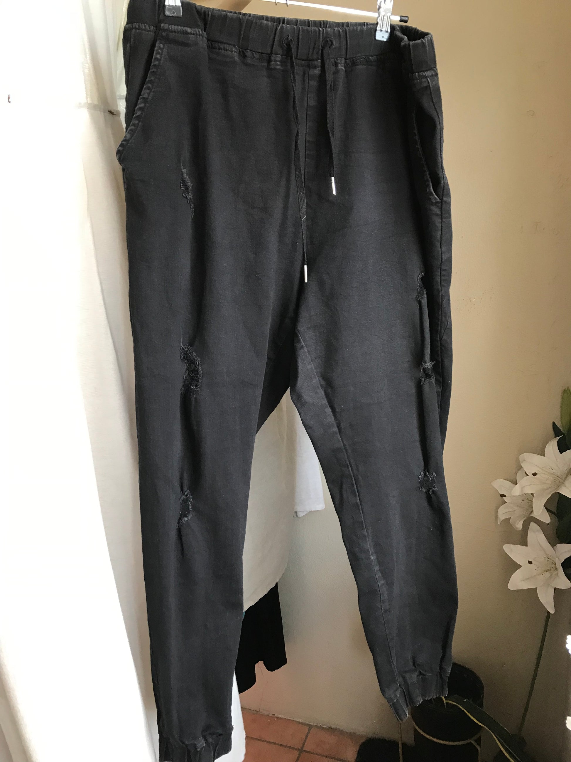 black distressed jogger jeans ::: /xl