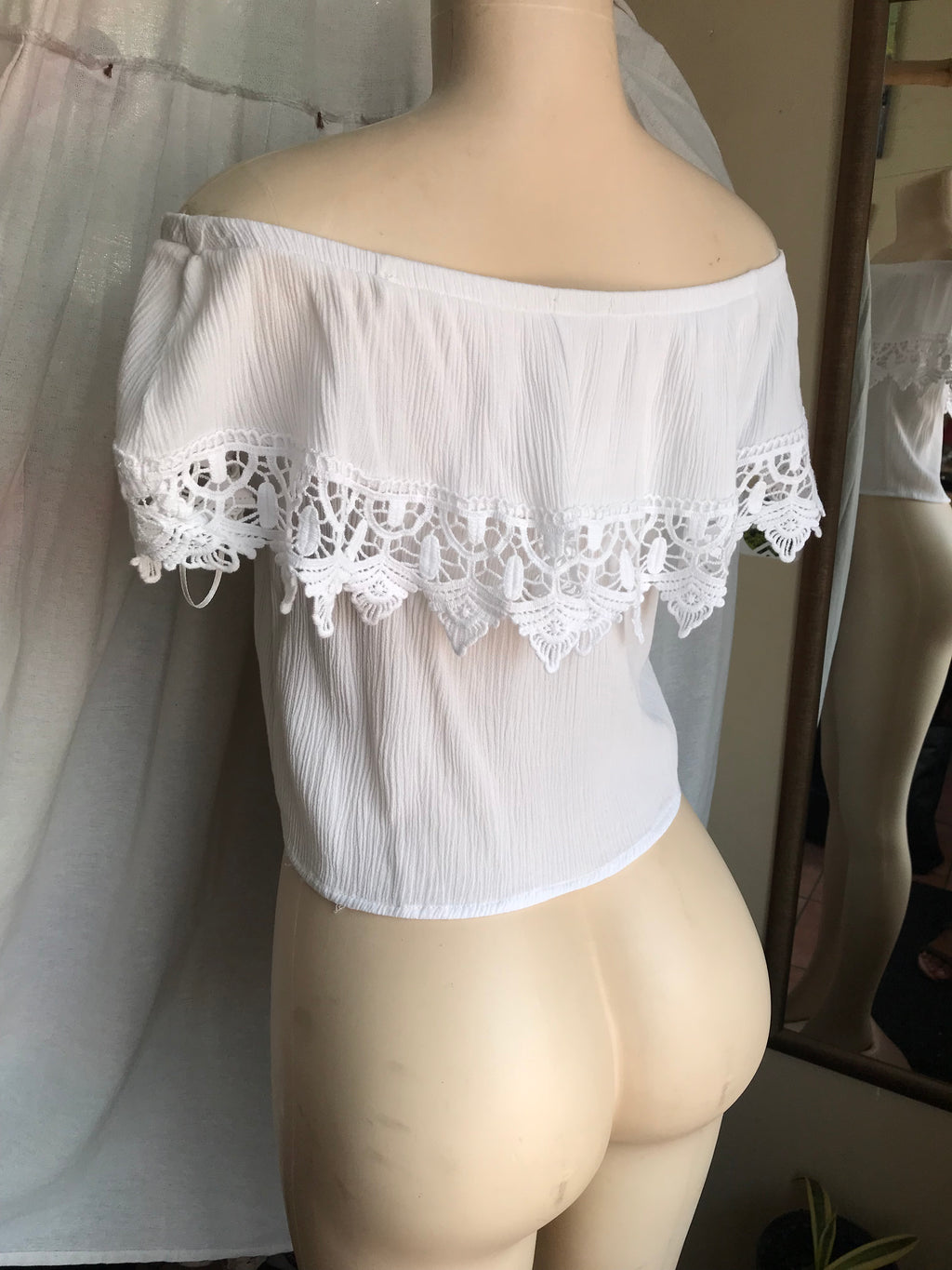 white off the shoulder crochet detail top... m