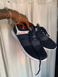 Nautica navy blue trainers /// size 37 / size 7