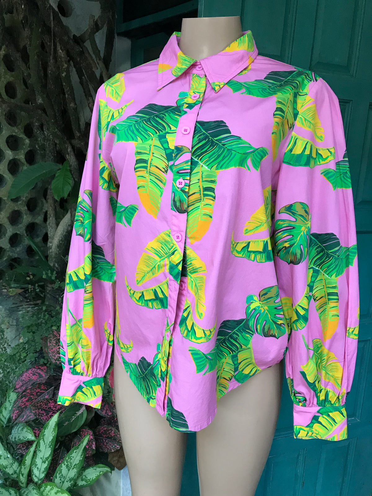 Pink palm button shirt cotton... m,,,