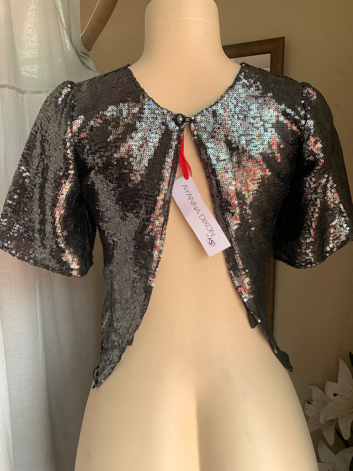 New tag Black sequins crop top with open back … Xs/s