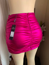 Load image into Gallery viewer, New Tag Hot Pink metallic mini skirt s
