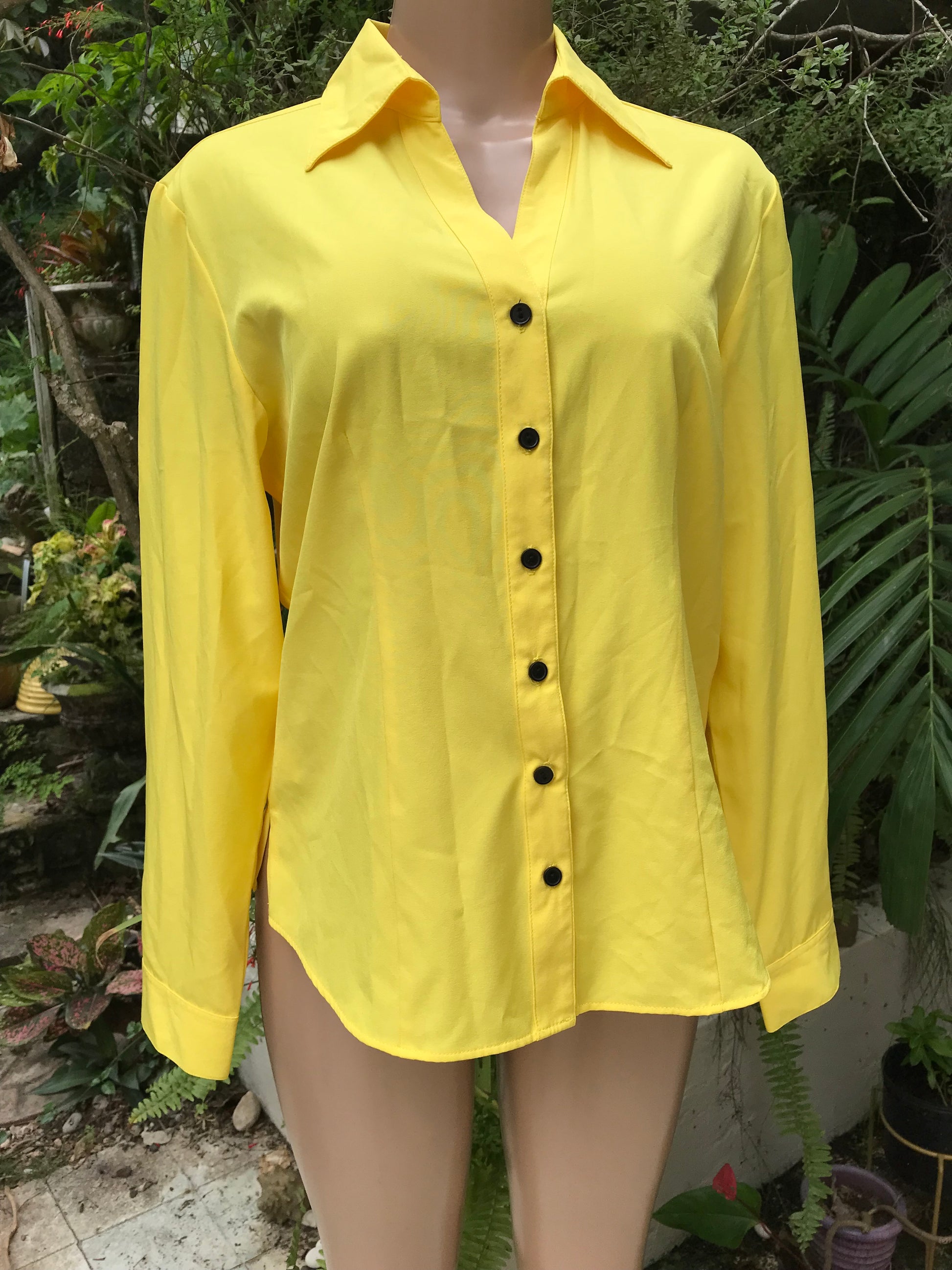 yellow button long sleeve work shirt  ... s/m