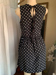 Polka dot B+W sleeveless button dress with back ties L