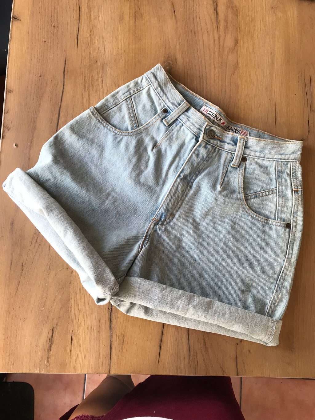 vintage light wash shorts s