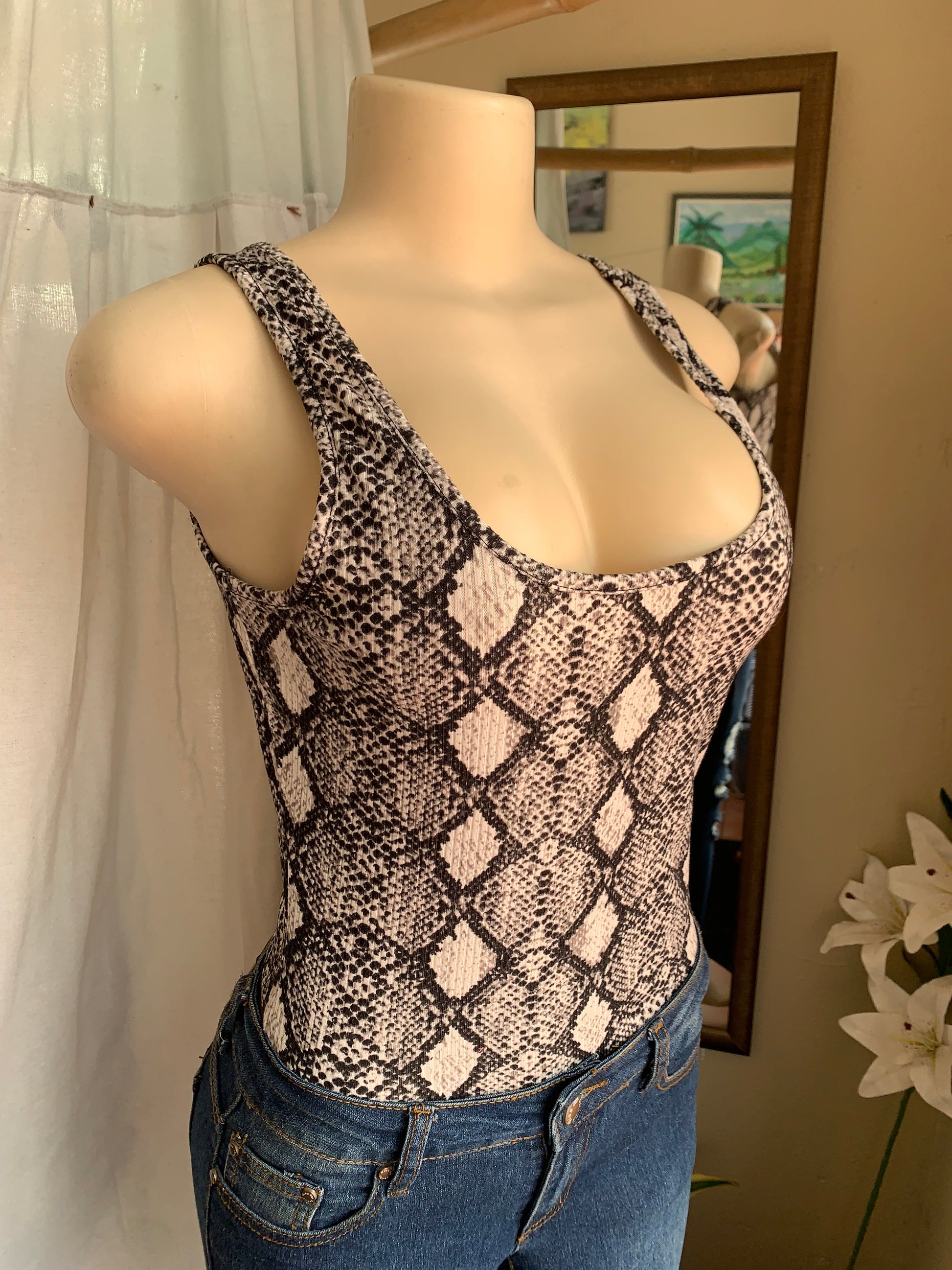 Snake print bodysuit … M