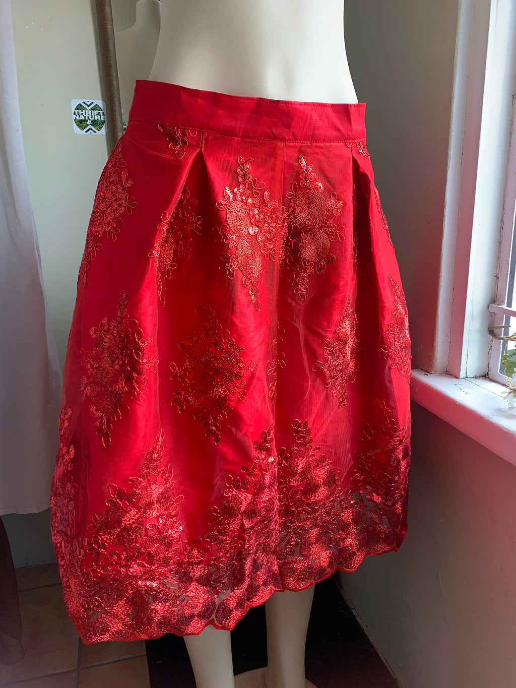 Red balloon skirt M/L