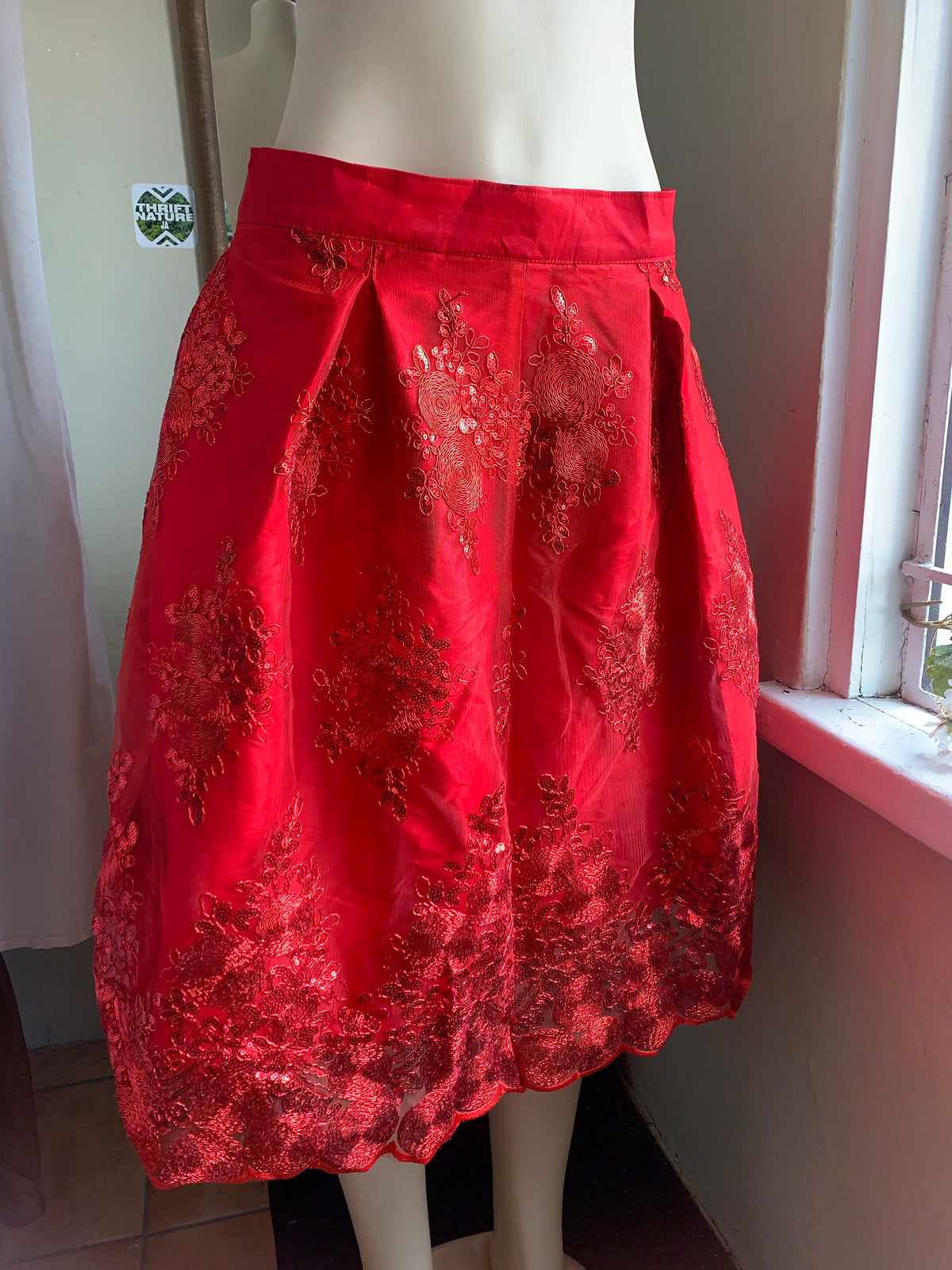 Red balloon skirt M/L