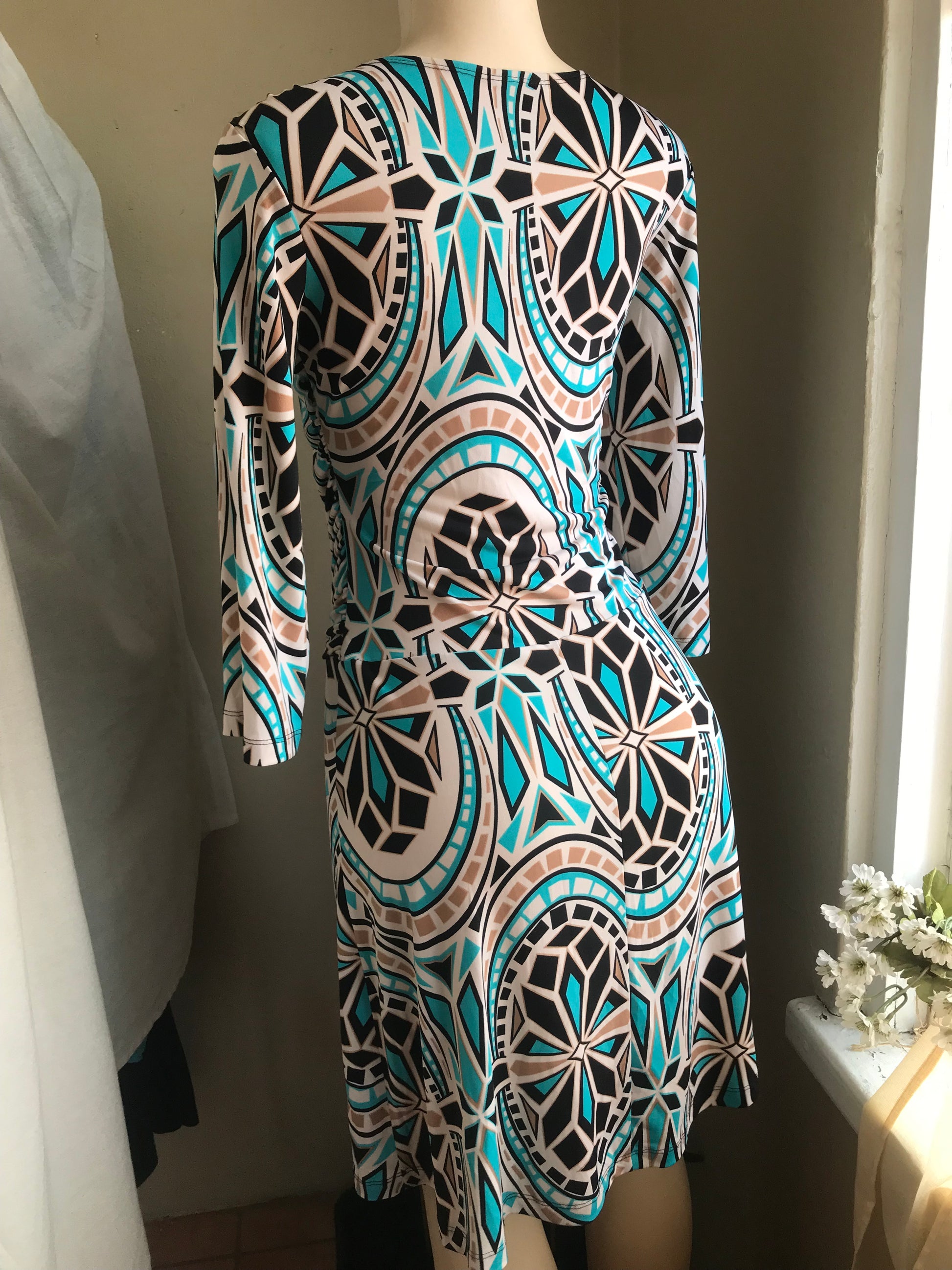 blue retro print stretchy ruche dress mid sleeve. m