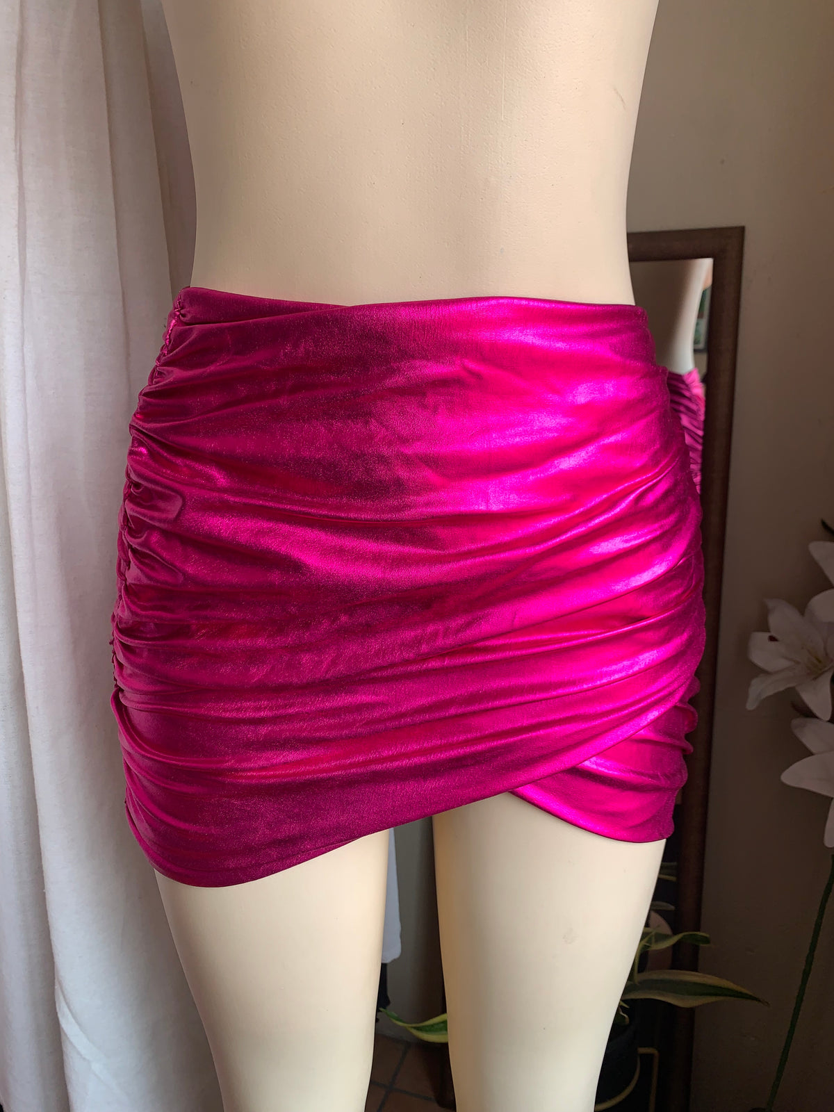 New Tag Hot Pink metallic mini skirt s